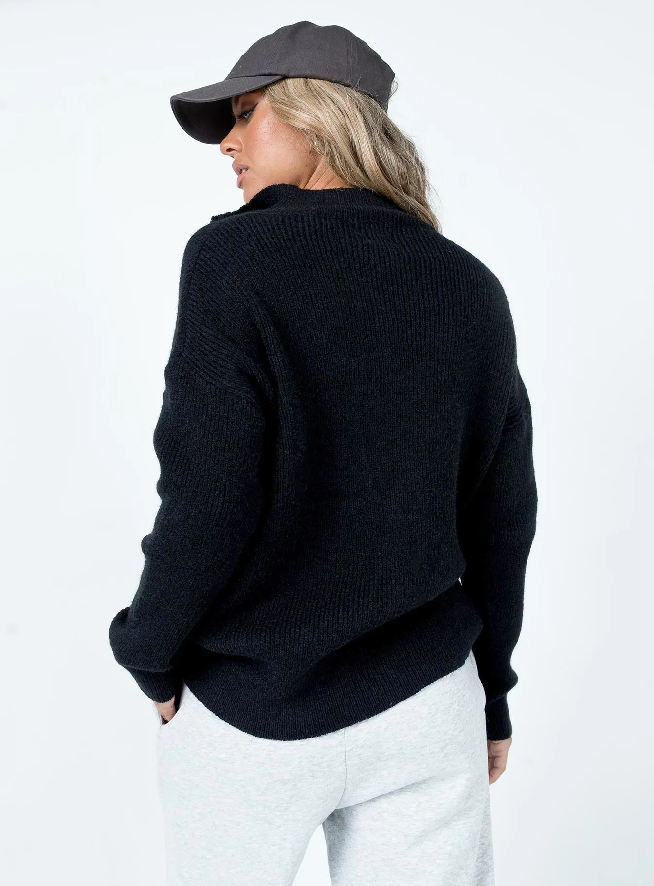 Bessy Sweater Black