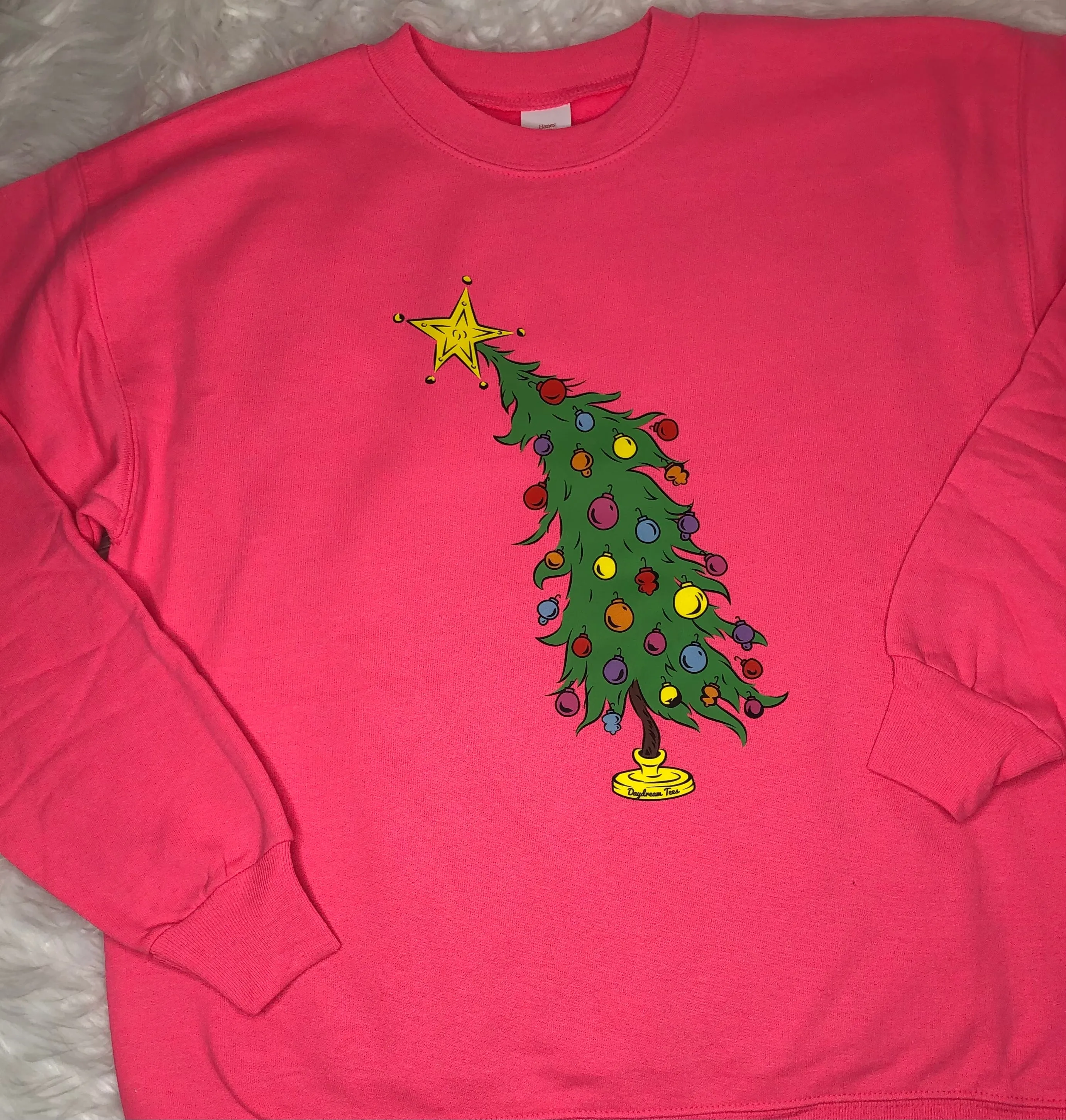 Daydream Tees Grinch Tree