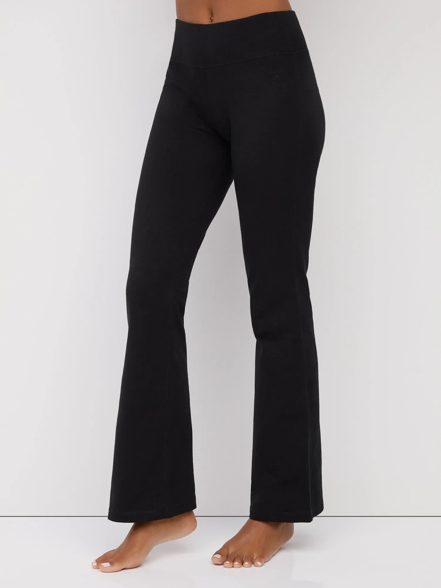 Petite Mid-Rise Bootcut Yoga Pant