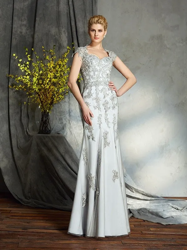 Sheath/Column Sweetheart Applique Sleeveless Long Satin Mother of the Bride Dresses